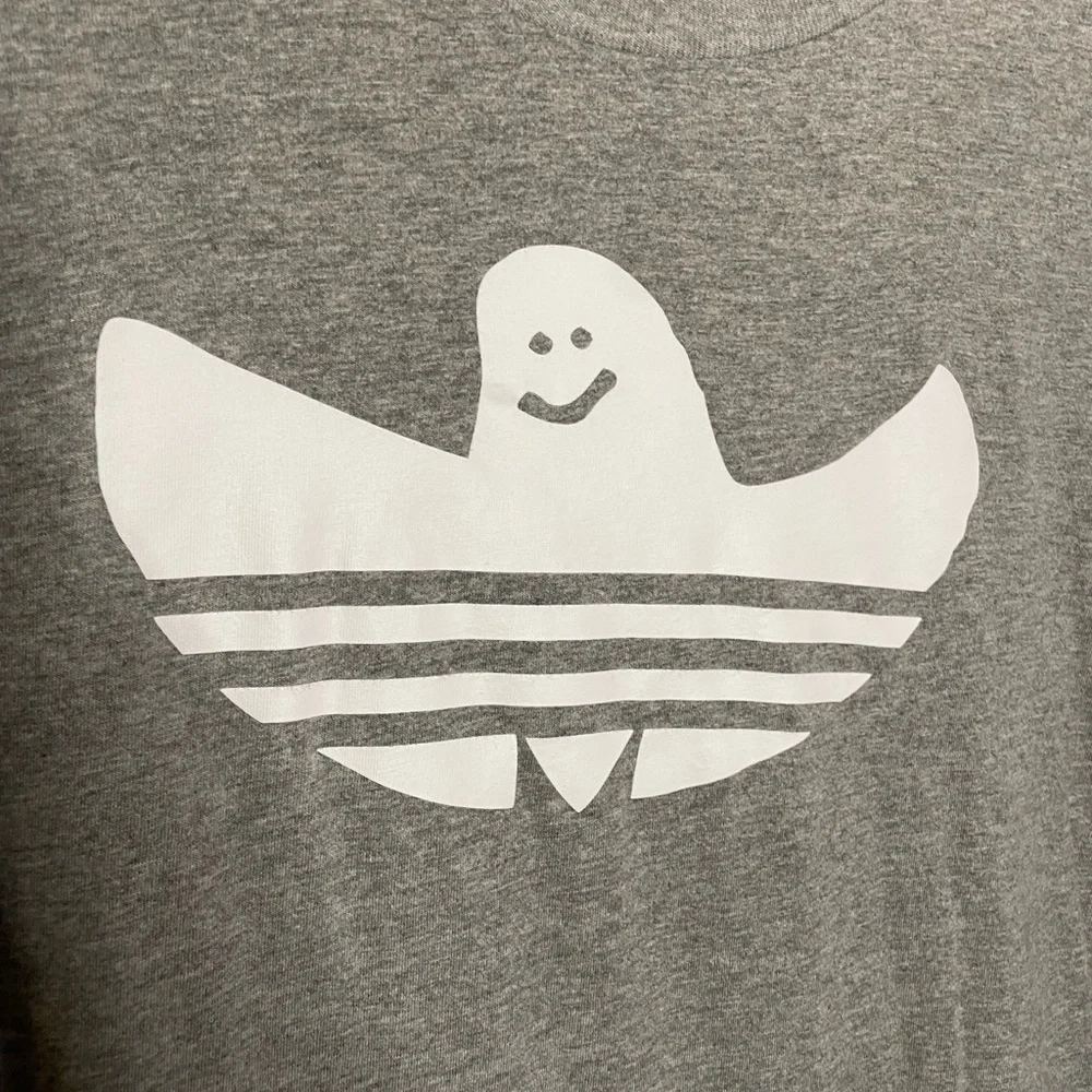 Adidas T-shirt - Picture 2 of 3